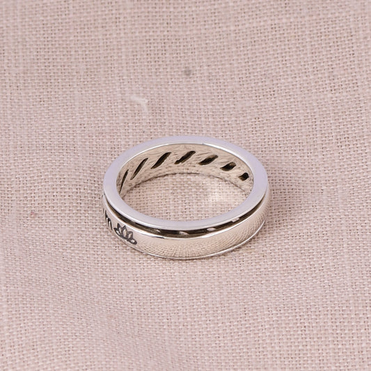Om Mani Padme Hum Ring (92.5 Sterling Silver)