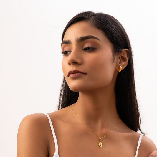 Auspicious Buddhist Charm: Conch Shell