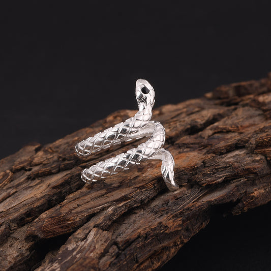 Snake Ring: (92.5 Sterling Silver)