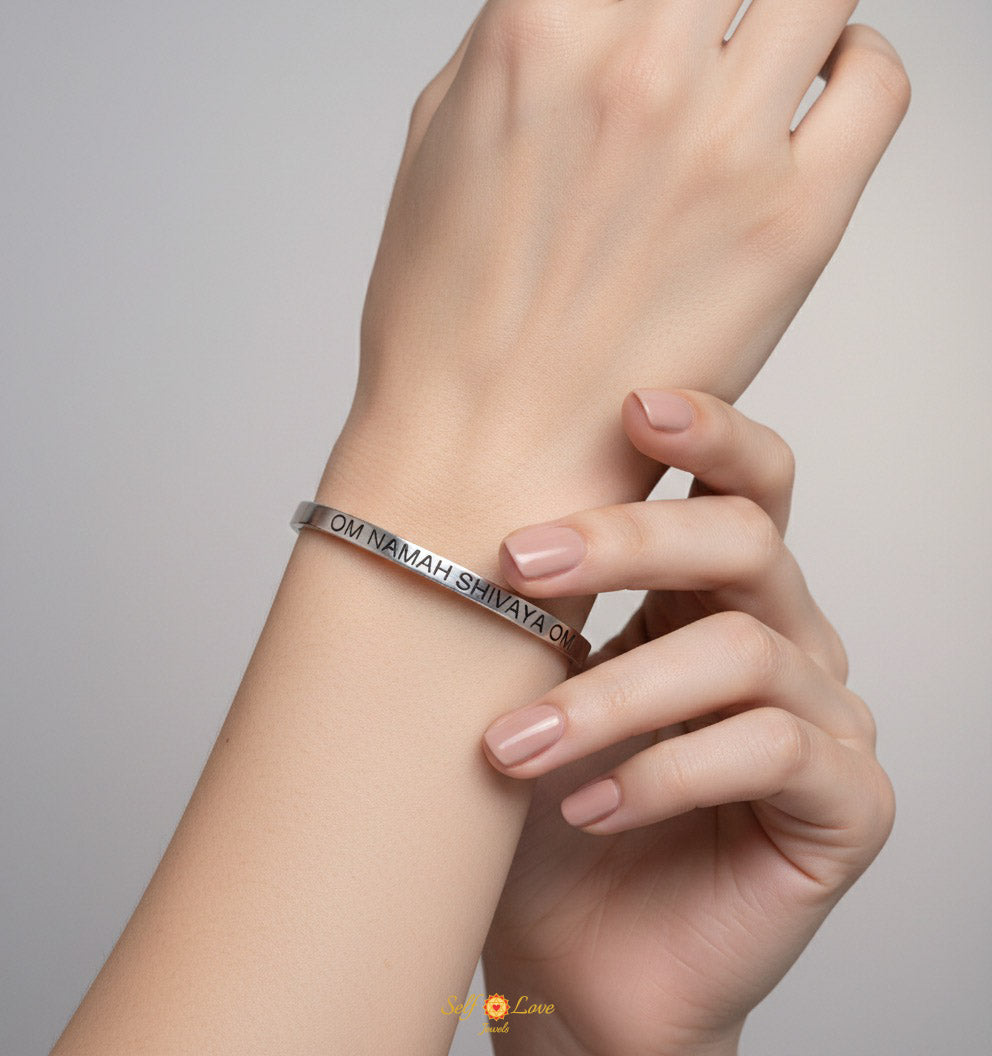 Om Namah Shivaya Om Bracelet (92.5 Sterling Silver)